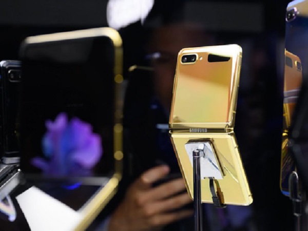 Samsung sẽ ra mắt 3 mẫu điện thoại gập vào năm 2021