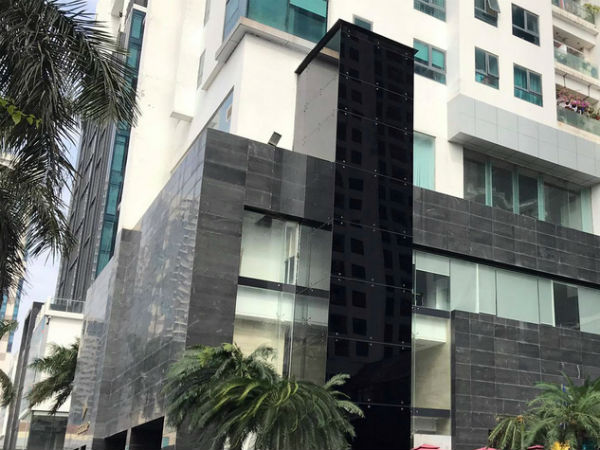 Vụ rơi từ tầng 2 sau khi bước ra từ thang máy: Choáng trước thiết kế khó tin của chủ đầu tư