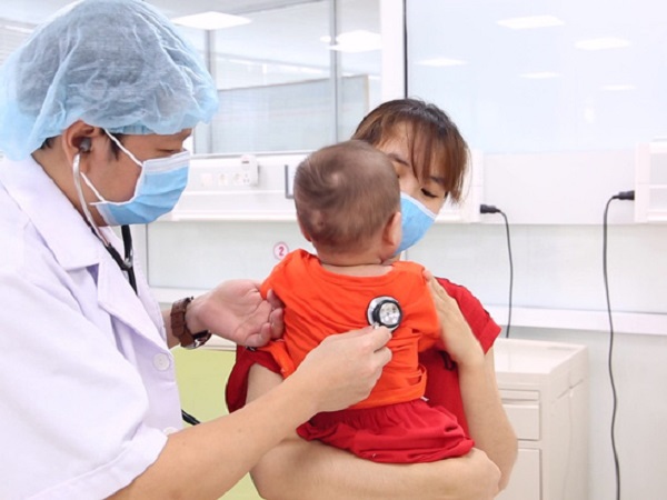 Chỉ tiêu chảy, bé 9 tháng bị 3 lần ngừng tim: BS khuyến cáo các biểu hiện bất thường bố mẹ nào cũng cần biết