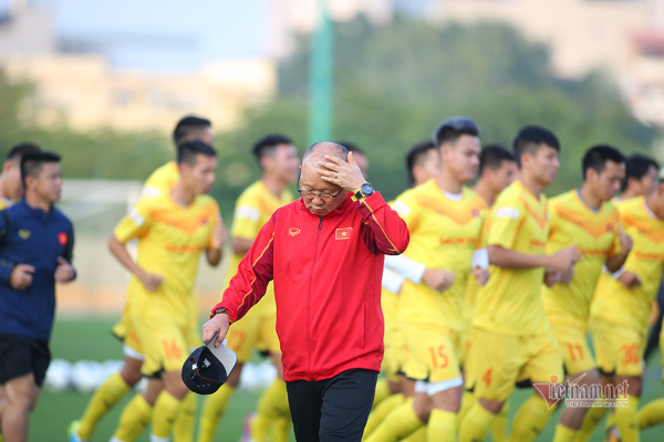 Tuyển Việt Nam làm cách mạng: Chông gai và hy vọng