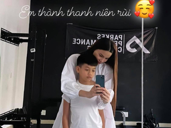 Hồ Ngọc Hà đăng ảnh bên Subeo nhưng ai cũng ngạc nhiên vì cậu nhóc đã cao gần bằng mẹ