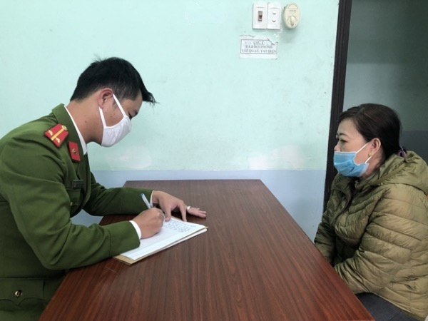 Người phụ nữ tự trói, giả bị cướp 117 triệu đồng để xin con tiền trả nợ