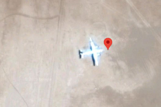 Rộ tin phát hiện máy bay bí ẩn trên sa mạc, dân mạng nghi ngờ là MH370 bị mất tích 6 năm trước