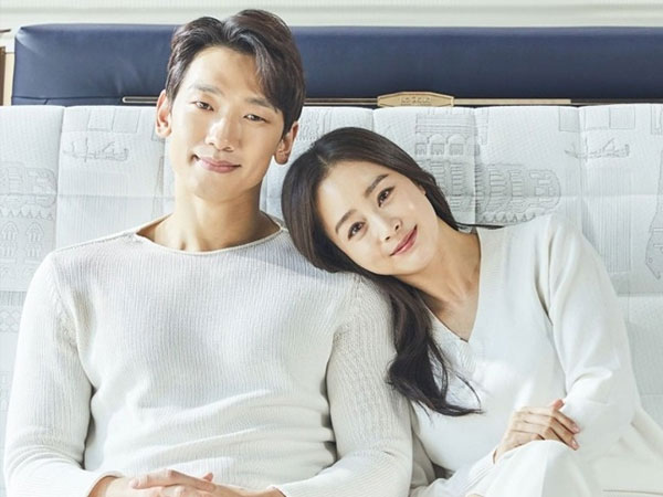 Bi Rain đăng ảnh cùng dòng trạng thái ẩn ý, dân tình thi nhau đồn đoán phải chăng Kim Tae Hee mang thai lần 3?