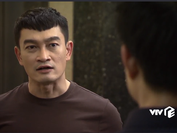 Lửa ấm tập 49: Minh cảm thấy có lỗi với Thủy sau khi qua đêm tại nhà Ngọc
