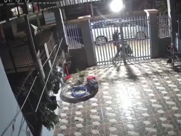 Truy tìm nhóm người bí ẩn đi xe 7 chỗ rình rập ở Bình Phước