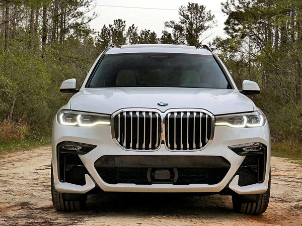 BMW X7 M Sport 2020 do THACO phân phối lộ giá hơn 5,8 tỷ đồng, 'rẻ sốc' so với xe nhập ngoài