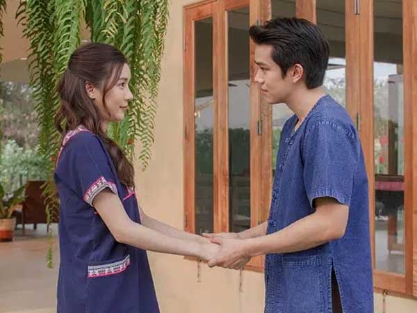 Yêu nhau cả năm, người yêu không cho tôi đụng vào người nhưng khi 'vượt rào', cô ấy thú nhận một điều khiến tôi dở khóc dở cười