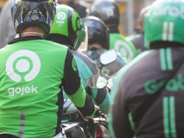 Sau Grab, đến lượt Gojek tăng giá cước