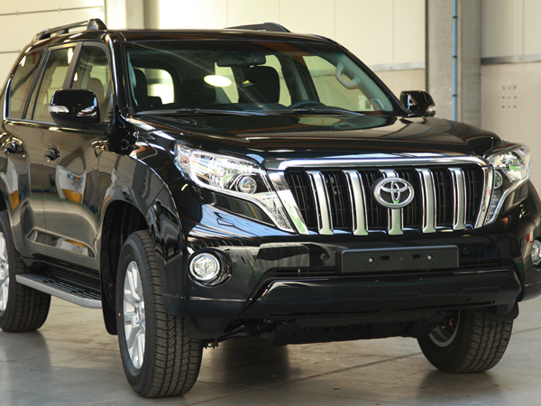 Top ô tô ế nhất tháng 11: Toyota, Isuzu, Honda chia nhau “chiếm sóng”