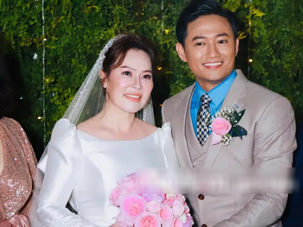 Đám cưới riêng tư của Quý Bình: Cô dâu chú rể đã xuất hiện, lần hiếm hoi nam diễn viên trực tiếp chia sẻ về bà xã doanh nhân
