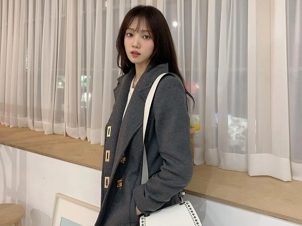 4 nữ diễn viên U30 có style đời thường giản dị mà sành điệu, tham khảo ngay để biết thế nào là mặc đẹp không cần cố