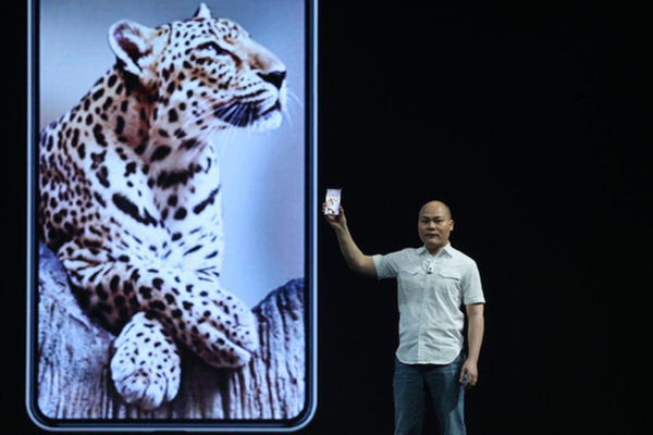 CEO Nguyễn Tử Quảng: 'Bphone không cần giảm giá đã hết hàng'