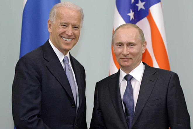 Tổng thống Nga Vladimir Putin chúc mừng ông Joe Biden thắng cử