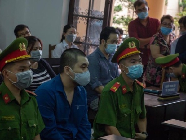 Vụ nữ tiếp viên bị Mecerdes tông: Bị cáo kịp tẩu tán tài sản