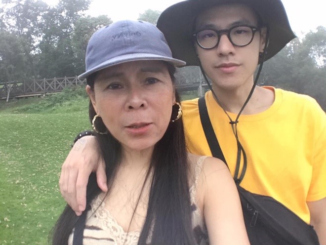 Thời của những chàng trai đổi đời nhờ sugar mommy