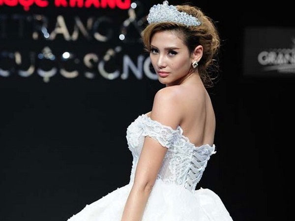 Võ Hoàng Yến xác nhận sắp kết hôn, ông xã tương lai trong mắt nàng siêu mẫu là người như thế nào?