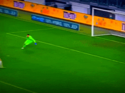 Morata bỏ lỡ cơ hội không tưởng vì biểu diễn giật gót
