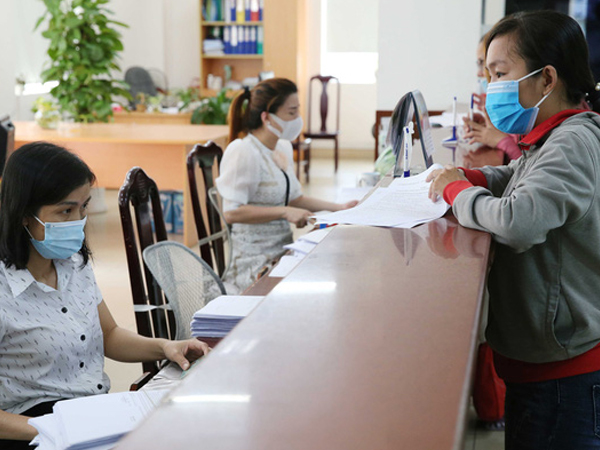 10 trường hợp người lao động không làm việc vẫn được hưởng lương