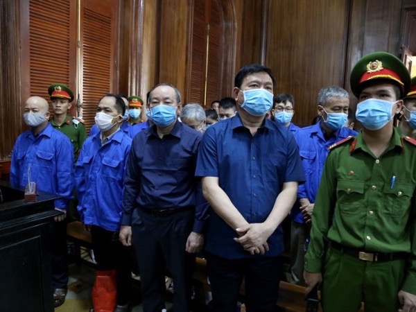 VKS đề nghị phạt ông Đinh La Thăng 10-11 năm tù