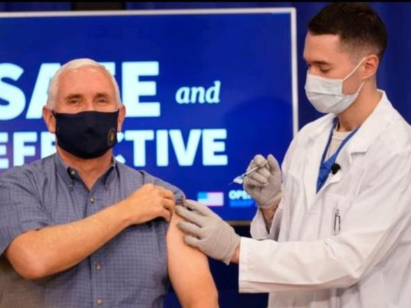 Mỹ truyền hình trực tiếp Phó Tổng thống Mike Pence tiêm vaccine Covid-19