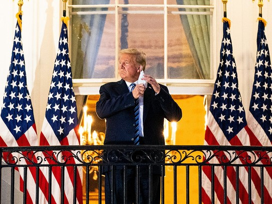 4 năm nhiệm kỳ của Trump qua các con số