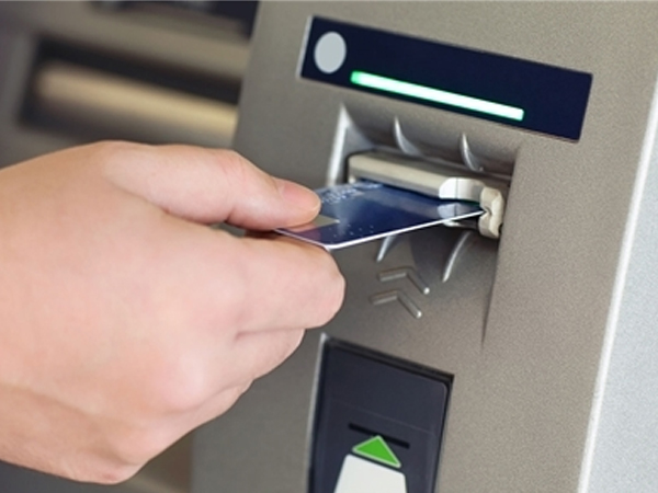 Chấm dứt phát hành thẻ từ ATM từ 31/3/2021
