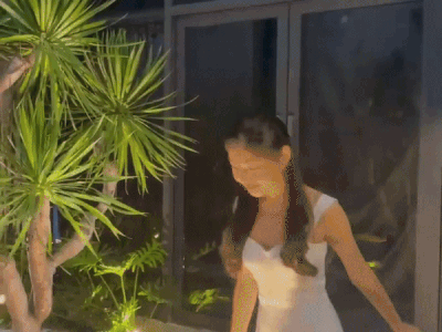 Lọ Lem lại khiến dân tình nghiêng ngả khi tung loạt ảnh đẹp mọi góc độ