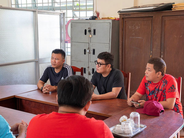 Ekip bắt đầu thực hiện di nguyện của cố NS Chí Tài: Không chỉ cứu trợ miền Trung mà còn có chuyến từ thiện thường niên