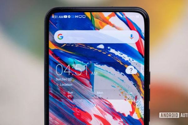 Smartphone đầu tiên có camera selfie ẩn dưới màn hình đã chính thức được bán ra: Cách thức hoạt động, chất lượng ảnh selfie như thế nào?