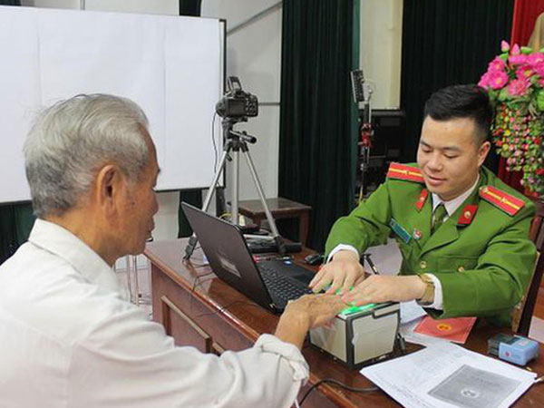 Từ 1/1/2021, công an Hà Nội mở đợt cấp căn cước công dân lưu động
