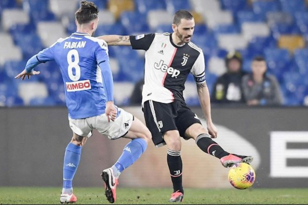 Napoli kháng cáo thành công, Juventus bị trừ 3 điểm