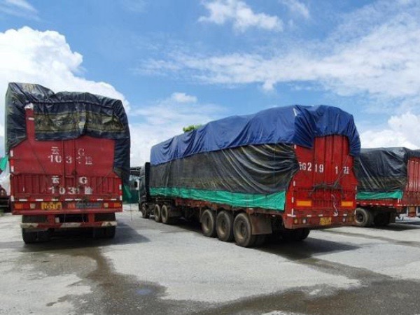 Hải quan sắp bán đấu giá 100 xe tải chờ hàng hoá 'vô chủ' ở Lào Cai
