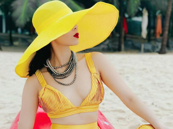 Lệ Quyên liên tục ẩn ý về chuyện đã tìm được tình yêu mới, thậm chí còn lộ bằng chứng về chung một nhà