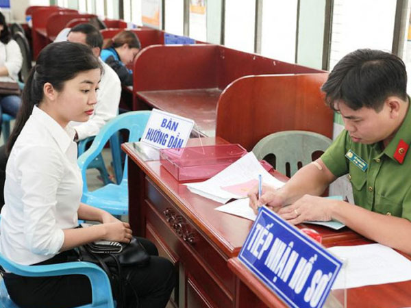 TP.HCM cấp căn cước công dân gắn chip cho hơn 10 triệu dân