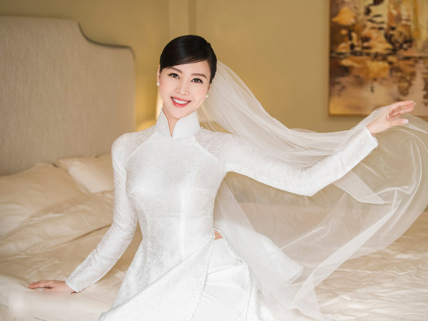 Vũ Ngọc Châm bất ngờ lên xe hoa với bạn trai CEO, bộ ảnh cô dâu chính thức được hé lộ
