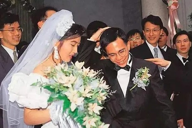 Con dâu may mắn của tỷ phú giàu nhất Hồng Kông: Nàng Lọ Lem đổi đời nhờ 1 bữa tiệc, trở thành 'thái tử phi' của đế chế siêu hùng mạnh