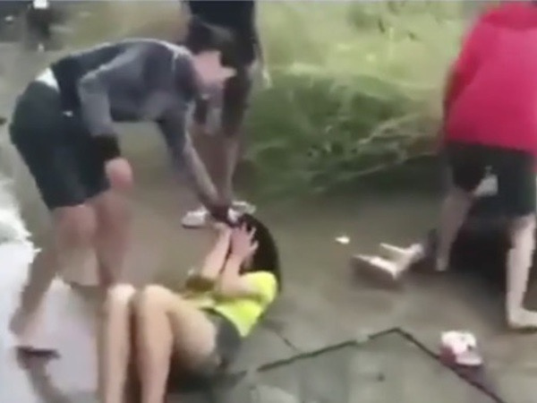 Công an điều tra vụ 2 nữ sinh bị đánh dã man ở Biên Hòa