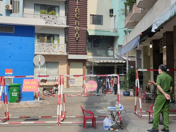 Lịch trình di chuyển của cô gái tiếp xúc gần với ca nghi nhiễm Covid-19 tại TP.HCM: Là nhân viên quán karaoke, từng đến nhà thuốc