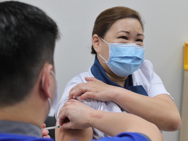 Singapore trở thành nước Đông Nam Á đầu tiên tiêm vaccine Covid-19 cho người dân