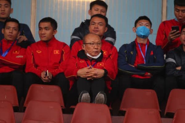 Sau lời 'gan ruột' về V.League là áp lực khổng lồ của HLV Park Hang-seo