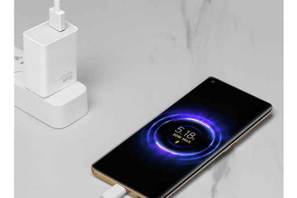 Xiaomi bán củ sạc 55W cho Mi 11: Rẻ hơn sạc 20W của Apple lại còn được tặng kèm cả dây