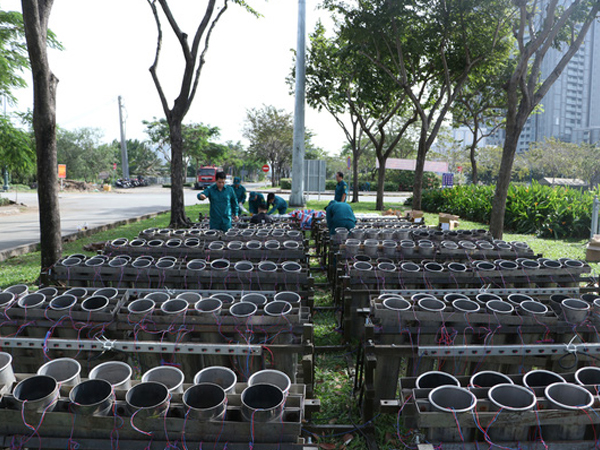 Cận cảnh trận địa pháo hoa 'khủng' nhất TP.HCM, sẵn sàng chào năm mới 2021
