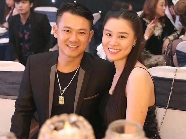 Xuất hiện kẻ giả mạo bạn thân, lừa vợ Vân Quang Long gửi 100 triệu để đưa hài cốt chồng từ Mỹ về Việt Nam