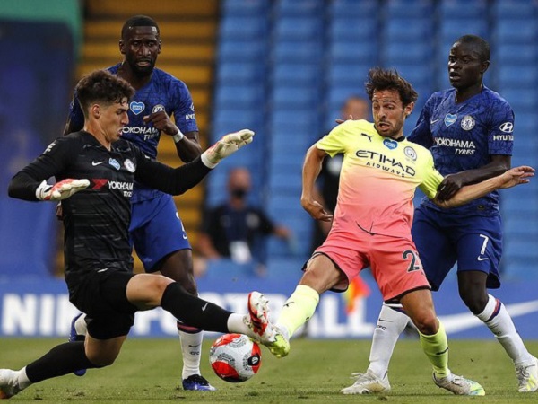 Chelsea - Manchester City: Cờ đến tay Lampard