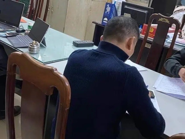 Vụ tài xế 'côn đồ' đánh gãy răng nam thanh niên vì bị nhắc nhở gây tắc đường: Nạn nhân nhận được nhiều tin nhắn đe dọa