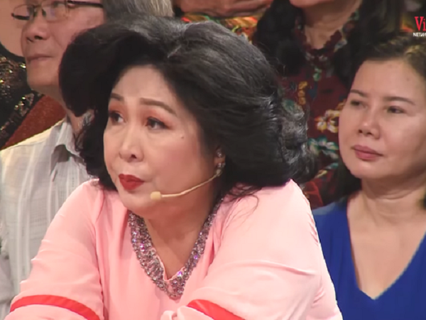 NSND Hồng Vân: 'Lão Xuân Hinh nói gì tôi cũng phải nghe, bảo đi diễn là không bao giờ tôi dám hỏi tiền'
