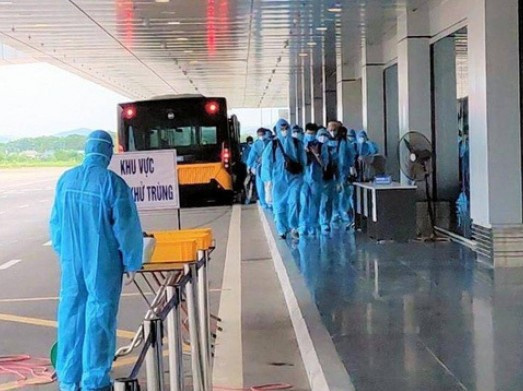Du học sinh dương tính với SARS-CoV-2 sau khi hết thời gian cách ly, Quảng Ninh phong tỏa tạm thời một khách sạn tại Bãi Cháy