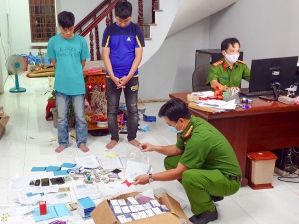 Thủ đoạn mới của tội phạm ‘tín dụng đen’