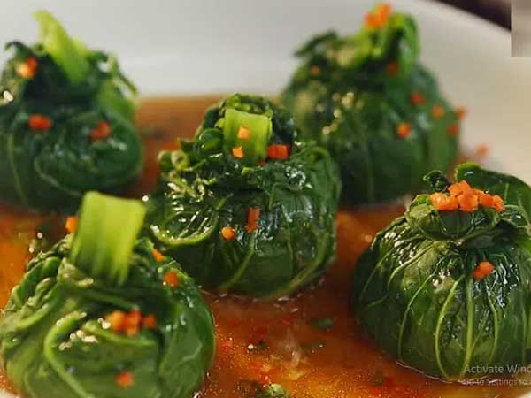 Rau cải xanh rất tốt nhưng 6 đối tượng này nên thận trọng khi ăn